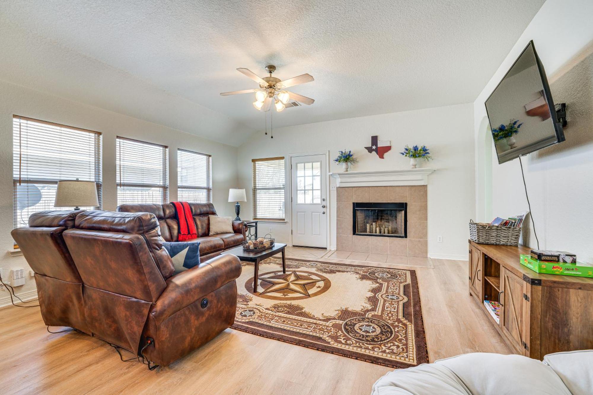 San Antonio Home With Game Room, 9 Mi To Seaworld! Exteriör bild