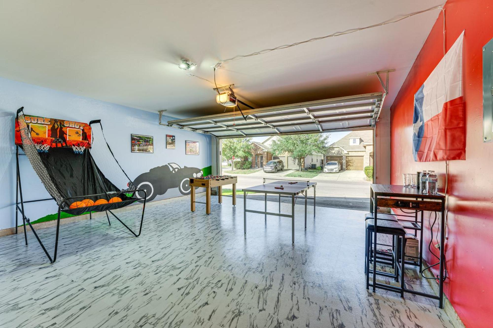 San Antonio Home With Game Room, 9 Mi To Seaworld! Exteriör bild
